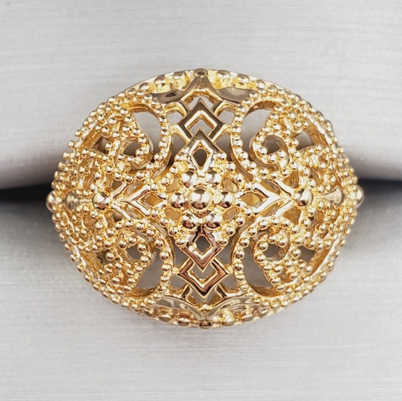 Yellow Gold Statement Ring - Picture 1 of 9